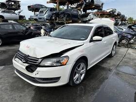 654.vw1o14 Volkswagen Passat 2014 Fob/remote 1180935