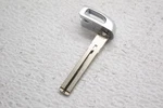 Oem Hyundai Azera Uncut Blank Key Blade 81996-3V020. Fixed Price $13.33.
