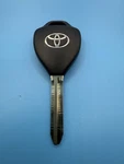 Oem New 2007-2011 Toyota Yaris 67 D Chip 3 Btn MOZB41TG 89070-52850. Fixed Price $99.99.