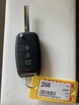 Oem Kia Sorento 2016-19 Flip Keyless Entry Remote Fob Is Cut. Fixed Price $46.00.
