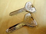 Ilco P1789 Y154 Chrysler Key Blank Uncut (2 Pc). Fixed Price $5.00.