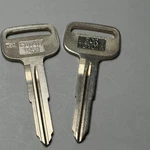 2- Curtis National Key Blank TR53 Uncut Toyota Replacement Direct Fit Car. Fixed Price $8.96.